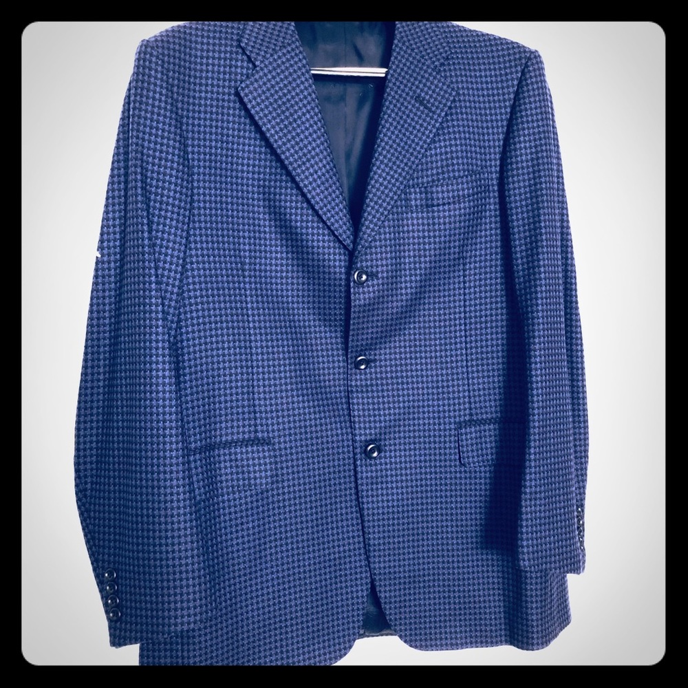 Like New!!  Oxxford Crest Wool Blazer